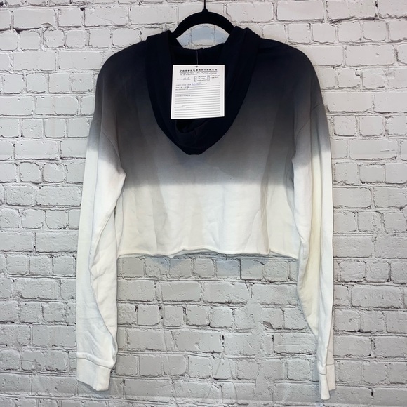 🇺🇸 NWT Black & White Ombré Cropped Hoodie - Picture 2 of 3